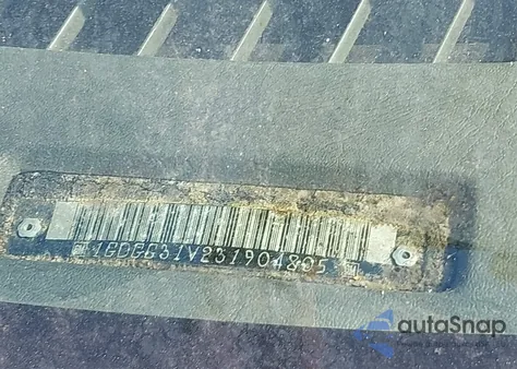 2003 GMC Savana Box Truck from USA, damaged, VIN 1GDGG31V231904805